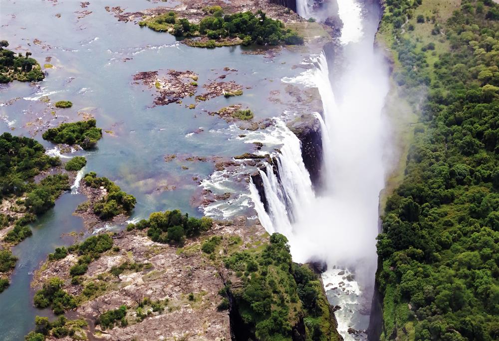 Matesi Victoria Falls